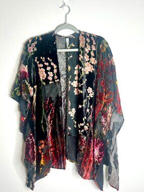 Anthropologie Floreat Velvet Multicolor Floral Patchwork Open Kimono Witchy OS